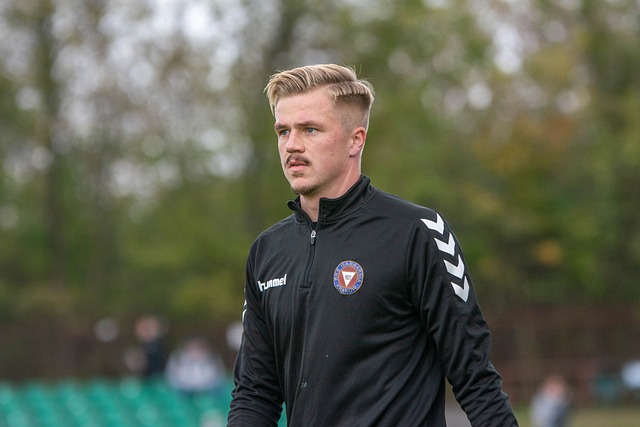 国乒亚洲杯升起六面国旗.